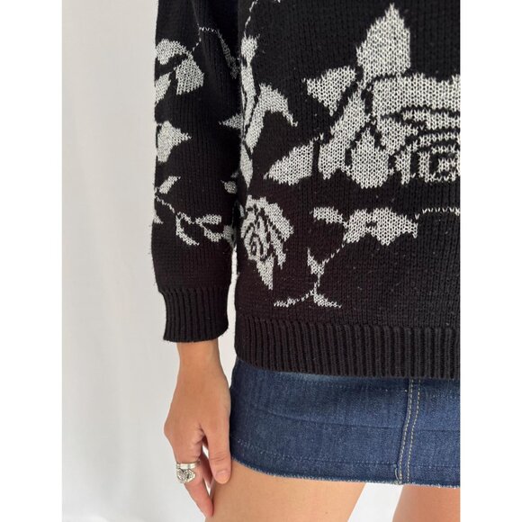 80s vintage black metallic floral print long sleeved knit sweater made in USA - Picture 8 of 9